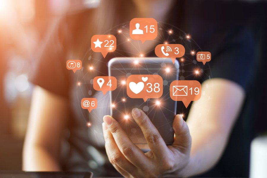 Genera interacciones en redes sociales